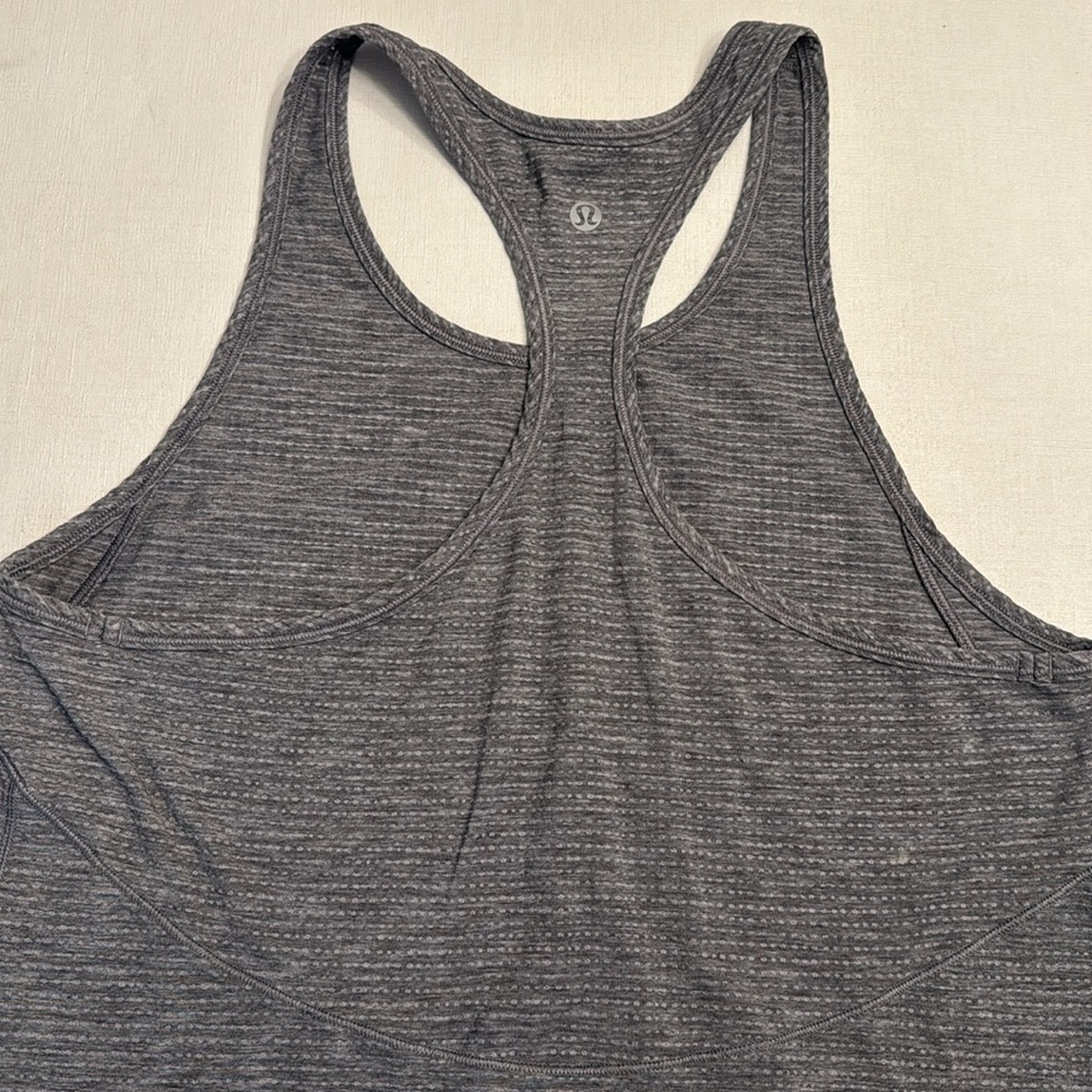 78. Lululemon Grey Singlet Tank Top - Picture 4 of 5